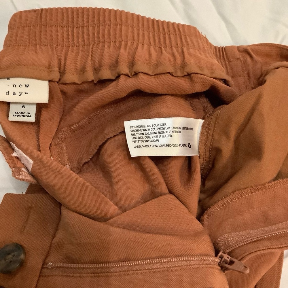 A New Day Pants Size 6
Roasted Brown Tapered Ankle 
NWT Elasticated Back